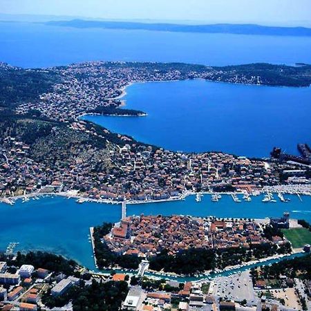 Apartments Fani Trogir Exterior photo