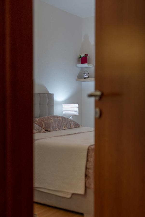 Apartments Fani Trogir Exterior photo