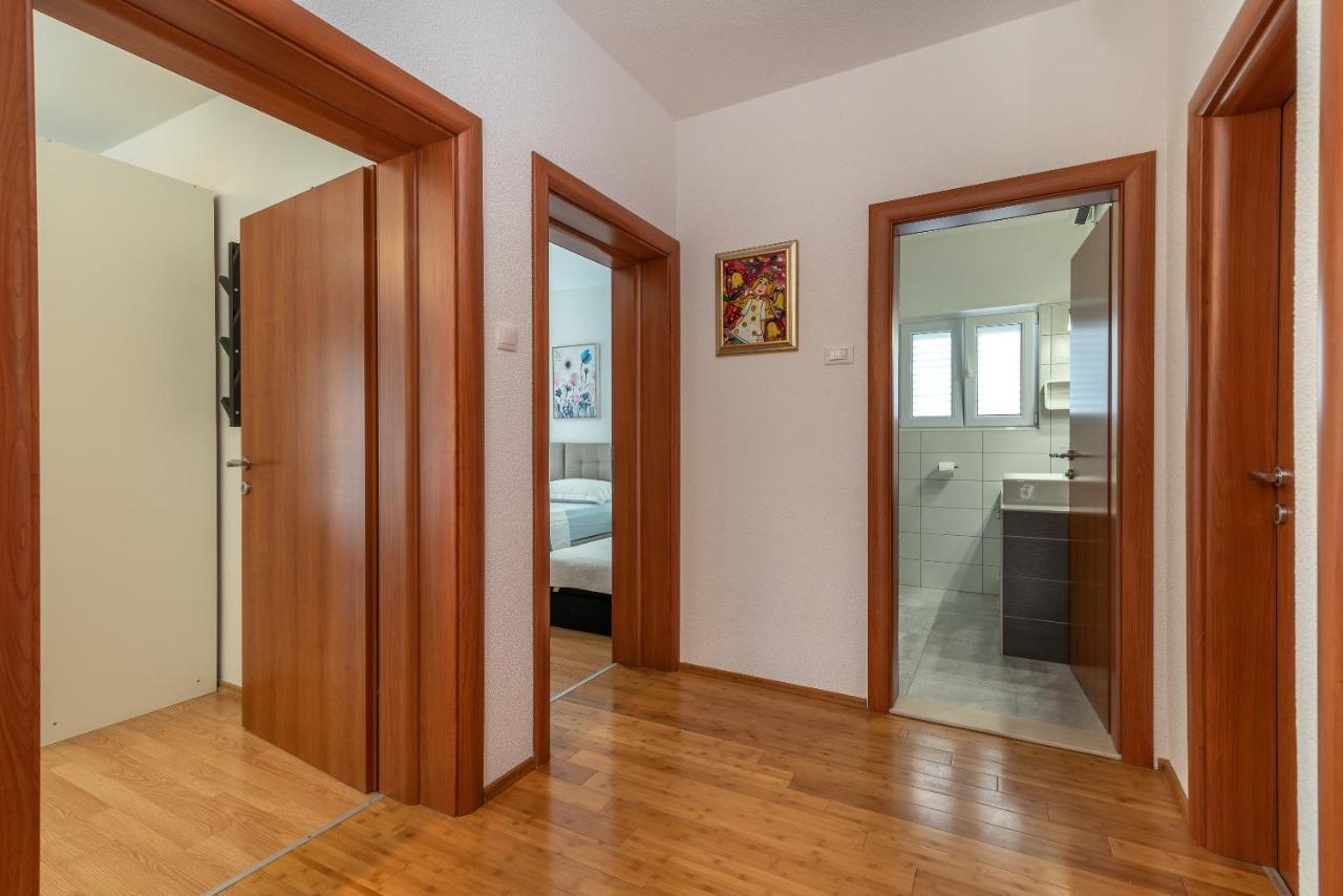 Apartments Fani Trogir Exterior photo