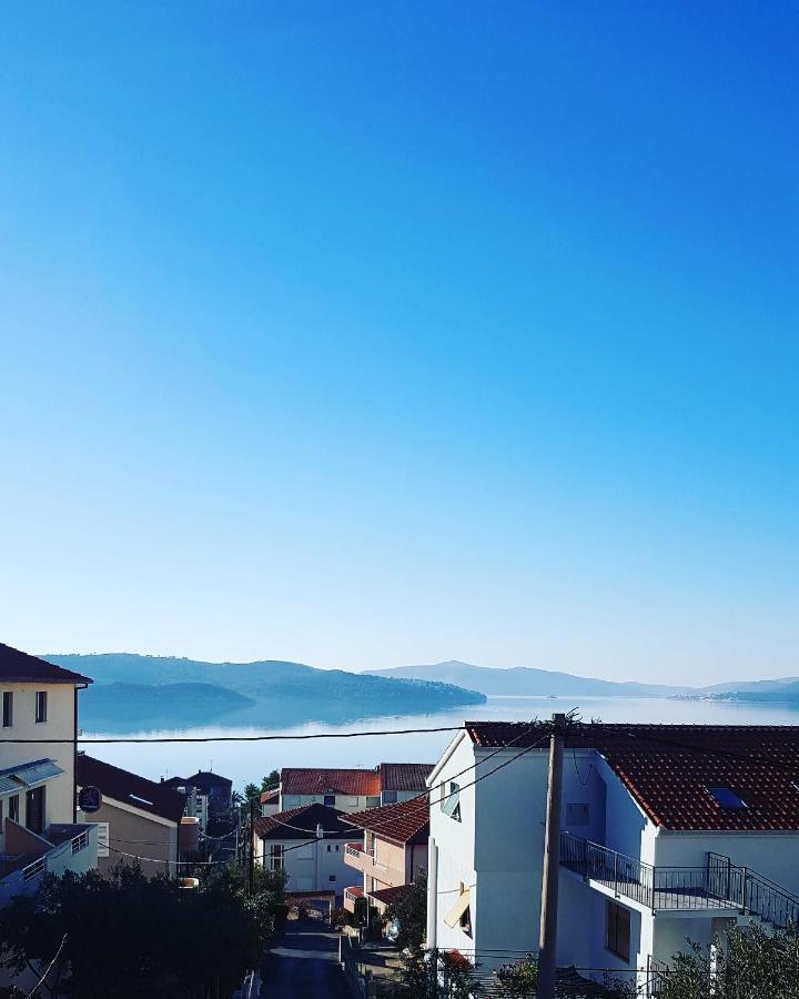 Apartments Fani Trogir Exterior photo